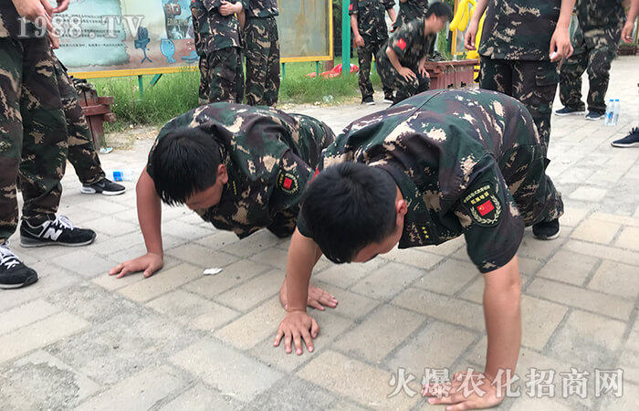 �F(tu��n)�Y(ji��)һ�����¸�ǰ��