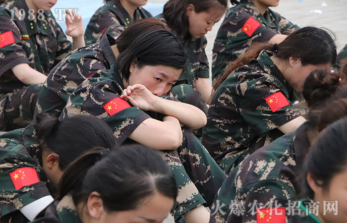 �����Ĕ��˲��Ǆe�˶����Լ�