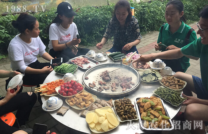 ������������ؓ(f��)�ഺ���y�ֲ��M(j��n)������ǰ����