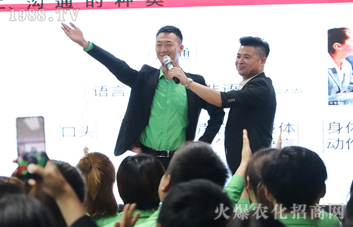 �̄նY�x���e��Ͷ���g�w�F(xi��n)�Լ������B(y��ng)