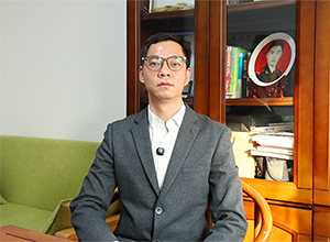 ��������ף�V�����Ͽ͑��R���ɹ���ǰ�����\��