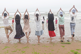 �g��Ц�Z���M������֮�����M�@�𱬜�����